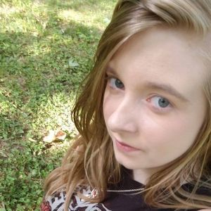 Meet your Posher, Ayla